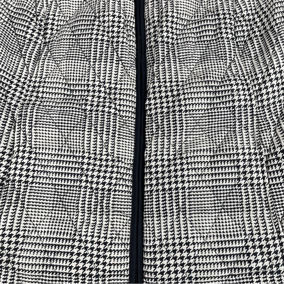 Croft & Barrow plus size 1x black & white houndstooth thin puffer vest EUC - Picture 11 of 15